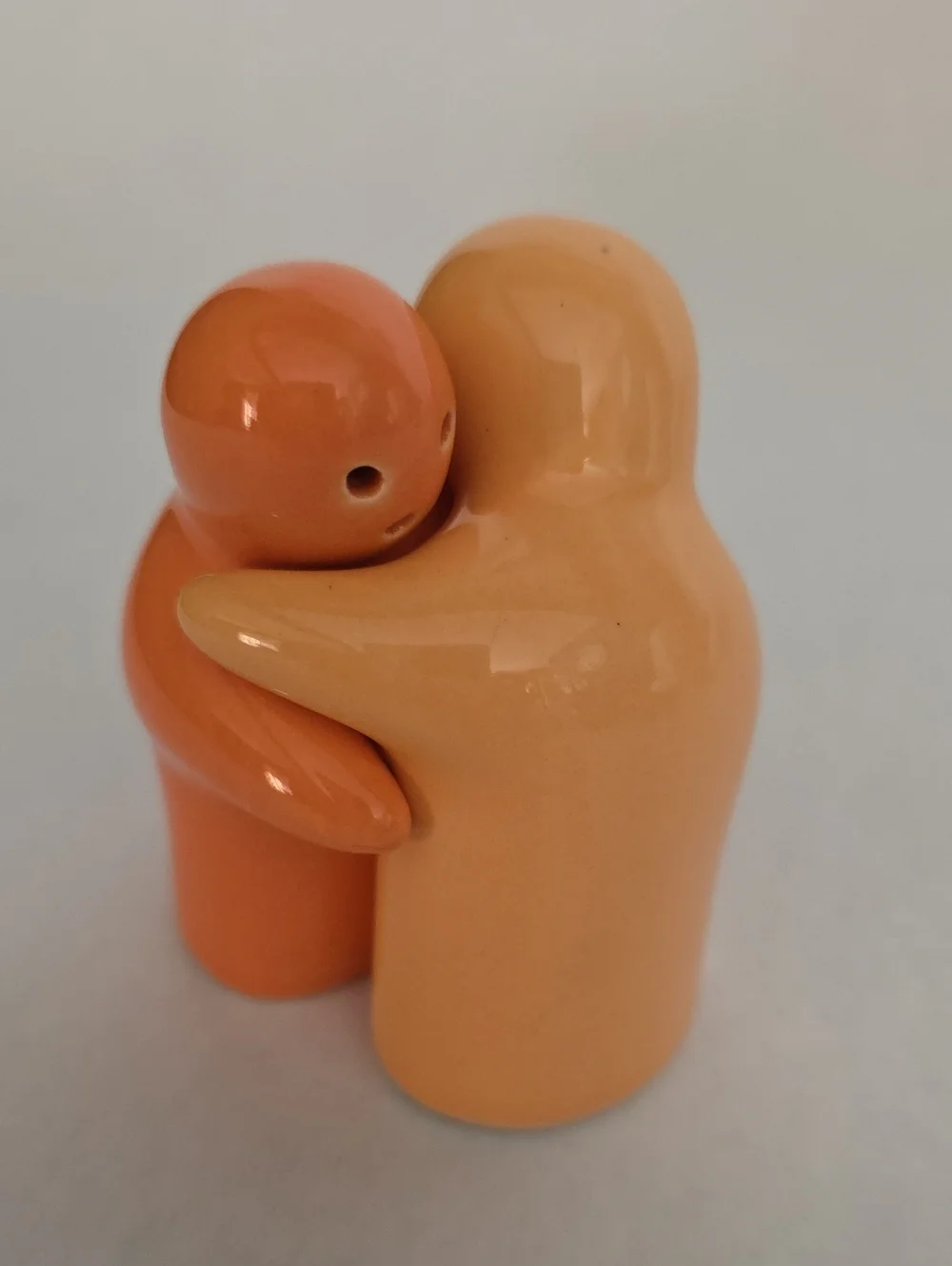 Vintage Hugging Glossy Ceramic Ghosts Salt & Pepper Shakers Pair - Orange Duo